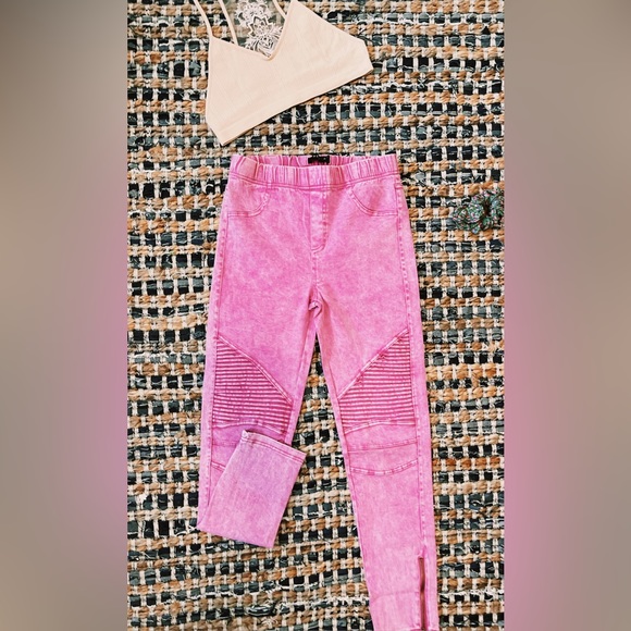 Barbie Pink Mineral Washed Moto Leggings with Ankle Zipper Beulah NWT - Picture 11 of 15